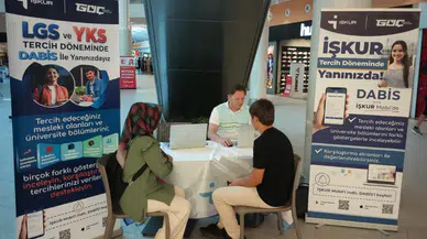 Lise ve Üniversite Adaylarına Müjde: İŞKUR Antalya AVM'lerde Rehberlik Ediyor