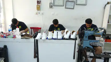 Eski Ayakkabıları Sıfırlıyor: Mersin'den Dijital Bir Başarı Hikayesi!