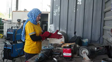 Önyargıları Kaynak Makinesiyle Eritti! Makinenin Başındaki Usta Dikkat Çekti