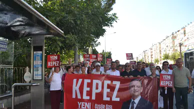 Kepez İlçe YENİ Parti İl Binasına Omuz Omuza Yürüdü