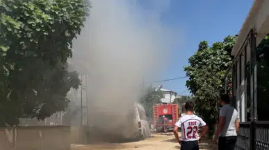 Mut'ta Peş Peşe Araç Yangınları: İtfaiyeden Hızlı Müdahale