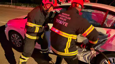 Burdur’da Otomobiller Çarpıştı, 6 Kişi Hastanelik Oldu