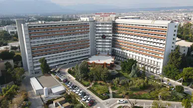 Akdeniz Üniversitesi Hastanesi'nde Rahim Naklinde Organ Reddi Gelişti