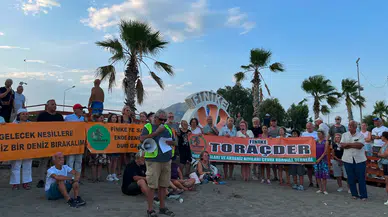 Antalya'nın Kıyılarında Plastik Tehlikesi: Finike'de Çevrecilerden Kirlilik İsyanı