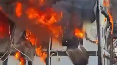 Hatay'da İşçilerin Kaldığı Konteyner Alevlere Teslim Oldu!