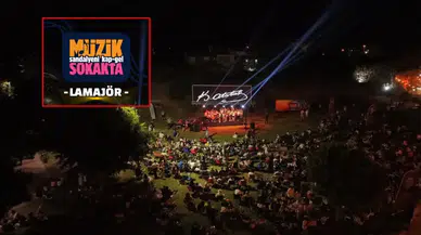 Sandalyesini Kapan Side'de Buluşuyor: Lamajör Sahne Alacak