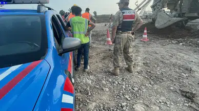 Tren Yolu Şantiyesinde Kırılan Beton Pompası İşçinin Üzerine Düştü!