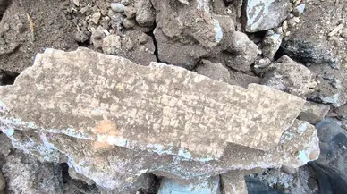 Hatay'da Alt Yapı Kazısında 1500 Yıllık Mozaik Bulundu