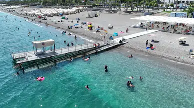 Konyaaltı ve Lara Engelsiz Plajları 45 Bin Vatandaşı Denizle Buluşturdu