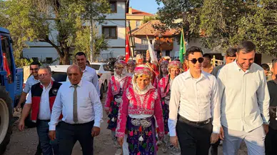 Antalya İbradı'da Geleneksel Coşku! 59. Ormana Üzüm Festivali Gerçekleştirildi