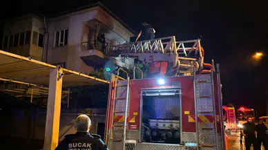 Bucak’ta Gece Yarısı Yangın Paniği: Son Kat Alevlere Teslim Oldu