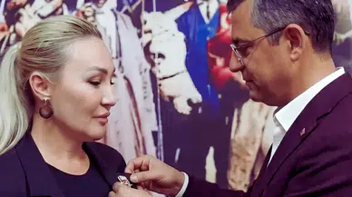Kepez Belediye Meclis Üyesi Berna Polat CHP’den İstifa Etti