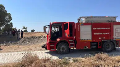 Arsuz’da Korkutan Kaza! Otomobil Ağaca Çarptı, Sürücü Yaralandı