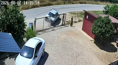 Kozan'da Takla Atan Otomobilde 2 Yaralı, 3 Çocuk Sağ Kurtuldu