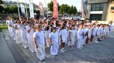 Kemer’de Yaz Sanat Kursları Tamamlandı: Minik Kursiyerlerden Sertifika Heyecanı