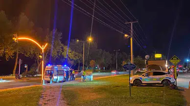 Menteşe’de Vur-Kaç Kazası: Kırmızı Işıkta Bekleyen Motosiklete Çarptı