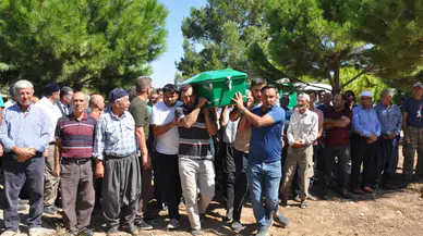 Girne Açıklarında Batan Gemide Yaşamını Yitiren Şerif Özdemir Mersin'de Toprağa Verildi