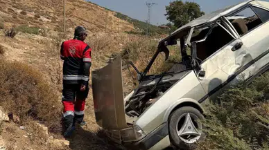 Hatay'da Şarampole Devrilen Otomobil Hurdaya Döndü!