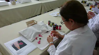 Mersin'de İğne Oyası Sanat Eserine Dönüştü