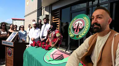 Sınır Dışı Edilmekten Kurtardığı Kongolu Öğrenciden Ahmet Çevik'e Veda