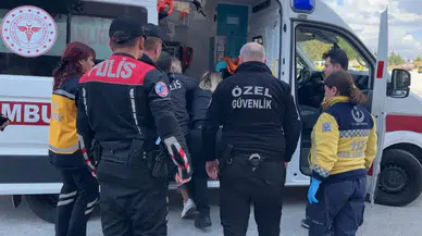Burdur'da Araçların Önüne Atlayan Alkollü Kadın Trafiği Birbirine Kattı!