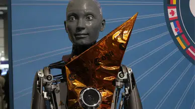 Dünyanın En Gelişmiş İnsansı Robotu AMECA Antalya'da Sahneye Çıktı