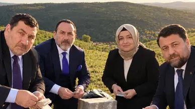 Saadet Partisi’nden Fon Sürprizli Videolu İzmir Göndermesi!