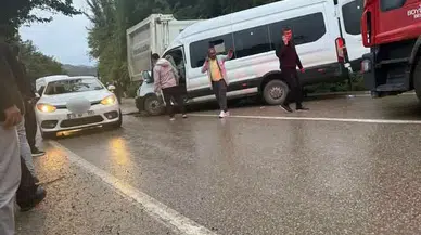 Ordu’da Öğrenci Minibüsü Kaza Yaptı: 1 Ölü, 23 Yaralı