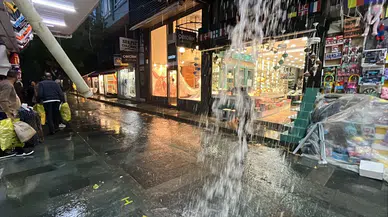 Antalya'da Şiddetli Sağanak Hayatı Olumsuz Etkiledi
