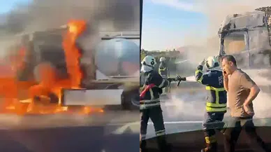 TAG Otoyolu'nda Seyir Halindeki Tır Alev Aldı, Kullanılamaz Hale Geldi