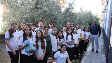 Adana'da Minik Ellerle Dikilen Fidanlar 8 Yıl Sonra Meyve Verdi!