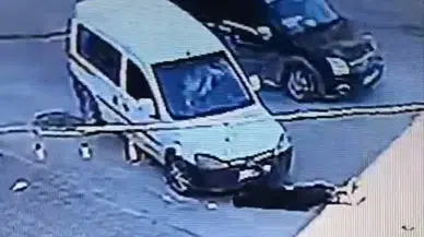 Adana'da İlginç Hırsızlık: Otomobilin Önüne Yatıp Aracı Kaçırdı