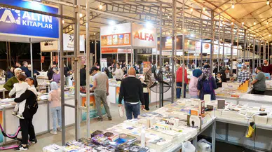 Alanya Kitap Fuarı'nda İkinci Gün! Ünlü İsimler Okurlarla Buluştu
