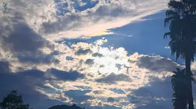 Antalya'da Gök Gürültülü Sağanak ve Rüzgar Alarmı