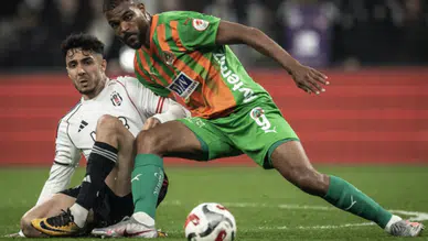 Alanyaspor'un Kupa Rüyası İstanbul'da "Siyah-Beyaz" Oldu: Yarı Final Hasreti Dinmiyor!