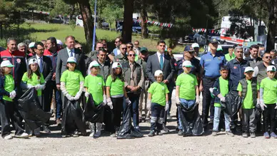 Burdur Çendik'te Ormandan Torbalarca Atık Toplandı