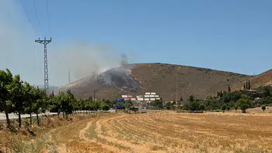 Hatay Kırıkhan'da Yangın: Alevler 3 Saatte Kontrol Altına Alındı!