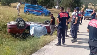 Burdur'da Otomobil Şarampole Devrildi! 1 ölü, 1 yaralı