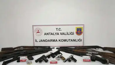 Gazipaşa’da Silah Operasyonu: 8 Şüpheli Yakalandı