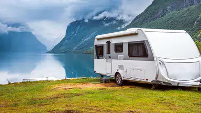 Finike Sahilinde Karavan Sürgünü!