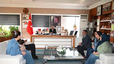 Kuzdere’den "Eğitimci Başkan"a Okul Çağrısı