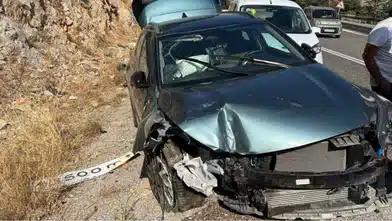 Akseki'de Sürücü Direksiyon Hakimiyetini Kaybetti! 5 Kişi Yaralandı