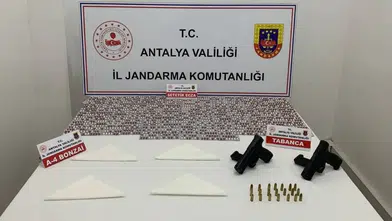 Kepez'de Çifte Uyuşturucu Operasyonu