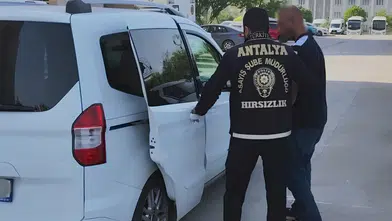 Antalya’da 410 Bin TL’lik Hırsızlık Olayını Gerçekleştiren Şüpheli Tutuklandı