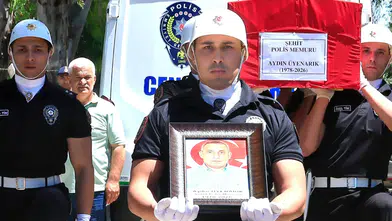 Adana'nın Acı Günü: Şehit Polis Aydın Üyenarık Toprağa Verildi