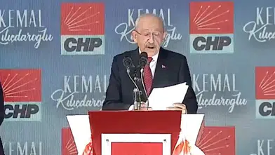 Kürsüde Özür Diledi Ama Arşiv Her Şeyi Gösterdi!