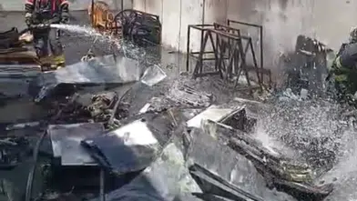 Mersin'de Yangın Paniği: Eski Eşyalar Mahalleyi Dumana Boğdu