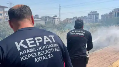 Yangına İlk Müdahale Kepez Belediyesi'nden Geldi