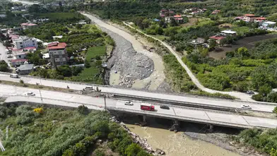 Hatay'daki Köprü Faciasında 3. Gün: Kayıp Genç Aranıyor