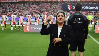 Antalyaspor'un Veda Maçında İstiklal Marşı İşaret Diline Çevrildi